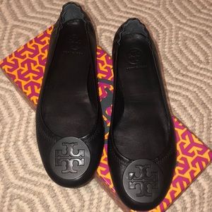 TORY BURCH MINNIE TRAVEL BALLET FLAT, LEATHER SZ 7